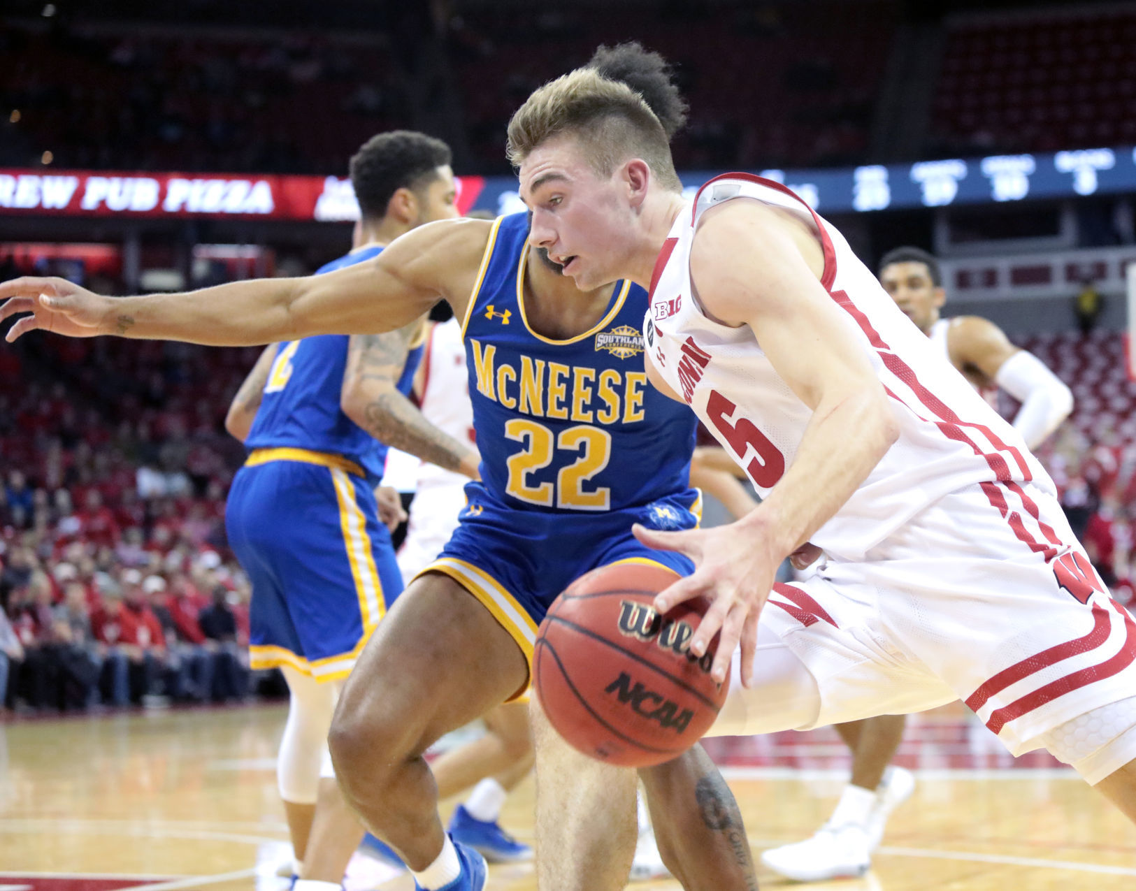 Badgers 83, Cowboys 63